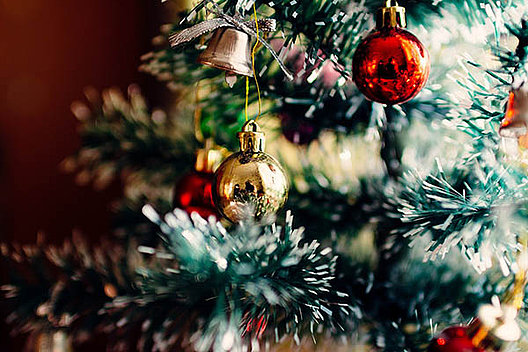 Spenden statt Geschenke: zu Weihnachten Menschen mit Mukoviszidose helfen. Quelle: Pixabay