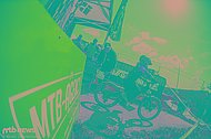 Kind fährt Rad bei einem Event. Auch offizielle Events wurden für den muko.move genutzt. So machten 2023 viele Menschen auf Mukoviszidose aufmerksam. 