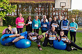 Gruppe mit Gymnastikbällen beim muko.move 2023