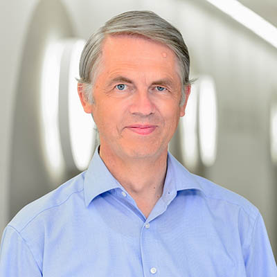 Prof. Dr. Dr. Burkhard Tümmler, Medizinische Hochschule Hannover Prof. Dr. Dr. Burkhard Tümmler, Medizinische Hochschule Hannover